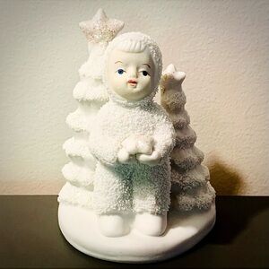 snowbabies collectible figurine